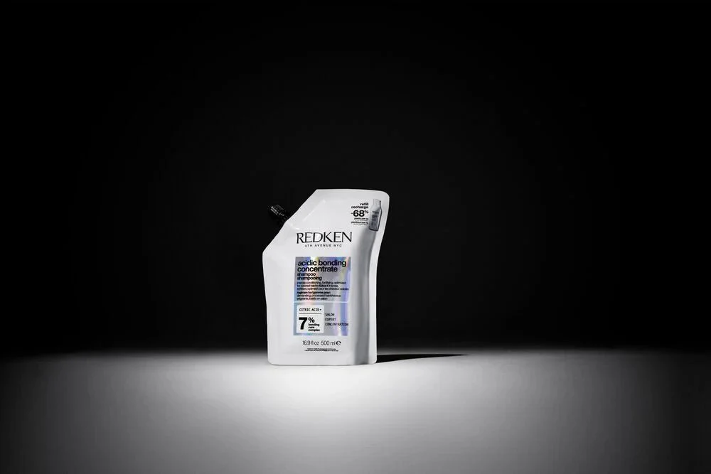 Redken Acidic Bonding Concentrate Shampoo Refill Pouch 500ml - Image 4
